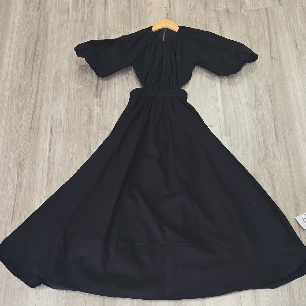 Chic Black  Maxi Dress